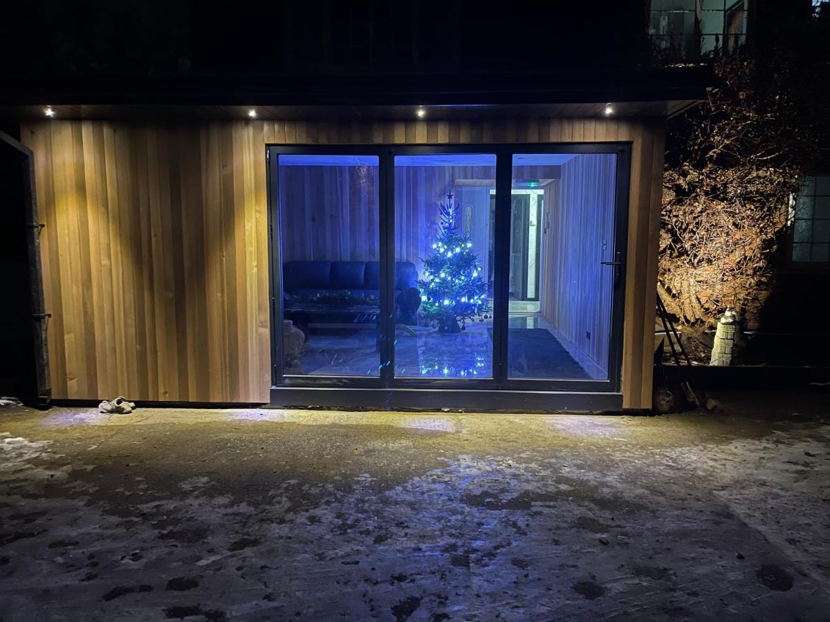 Da Vinci Guest House & Guest Parking, A Real Gem Crawley  Eksteriør bilde