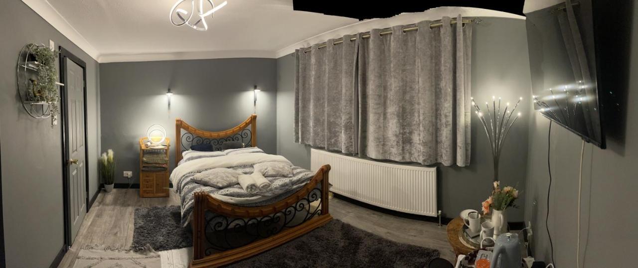 Da Vinci Guest House & Guest Parking, A Real Gem Crawley  Eksteriør bilde