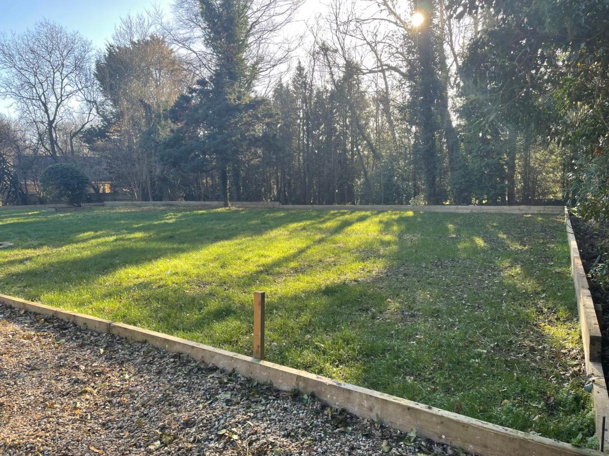 Da Vinci Guest House & Guest Parking, A Real Gem Crawley  Eksteriør bilde