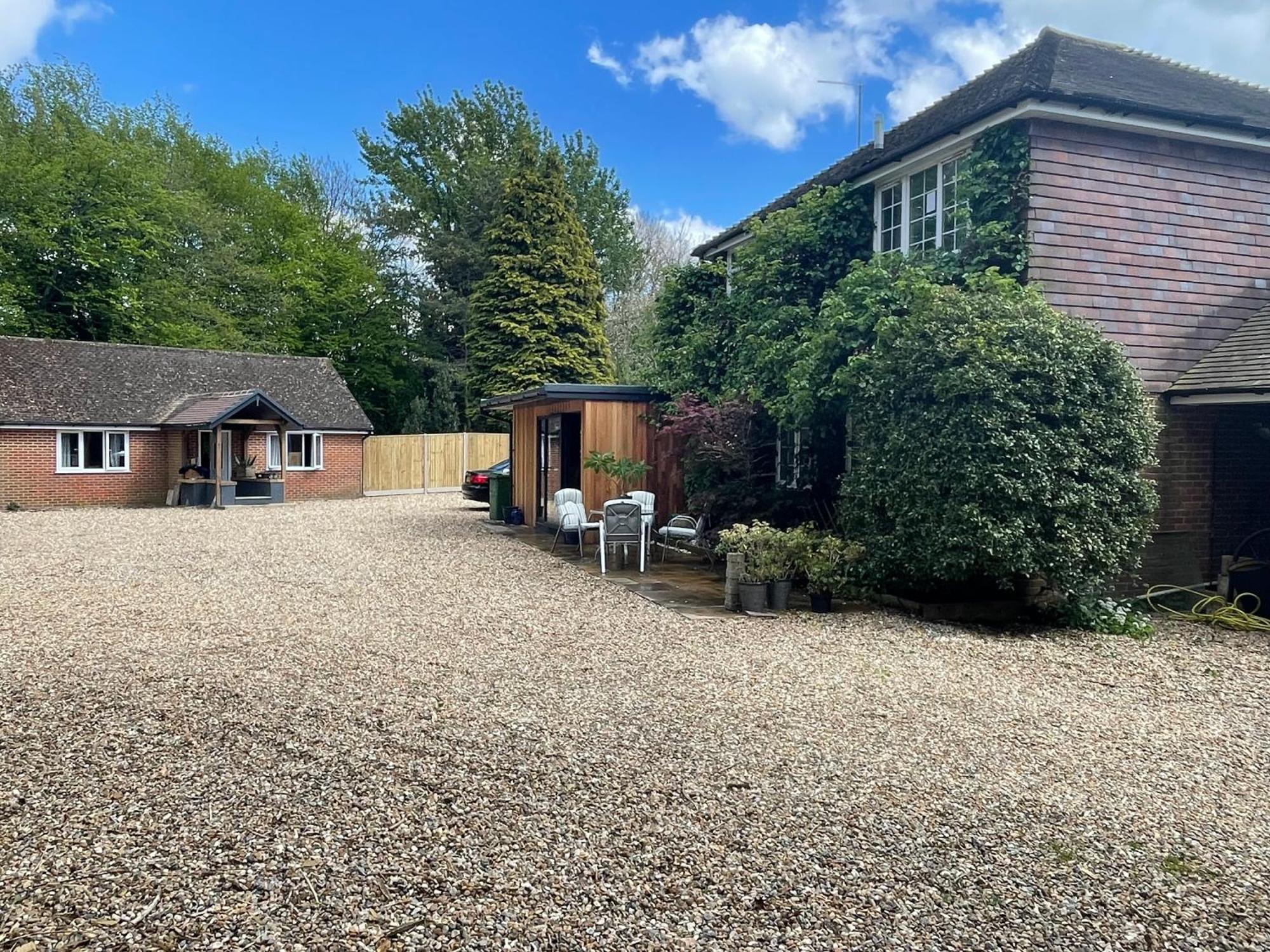 Da Vinci Guest House & Guest Parking, A Real Gem Crawley  Eksteriør bilde